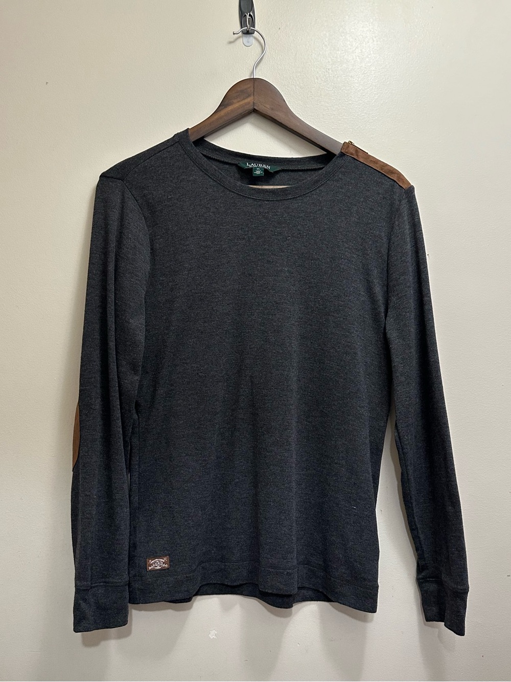 Lauren Ralph Lauren Women’s long sleeve
With Shoulder Zip & Elbow patch's Sz XL